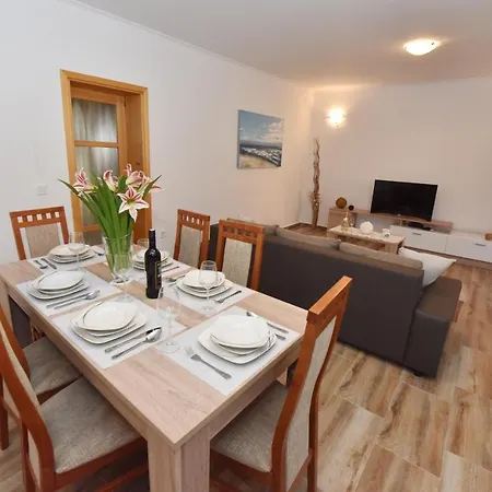 Lea Apartment Šibenik