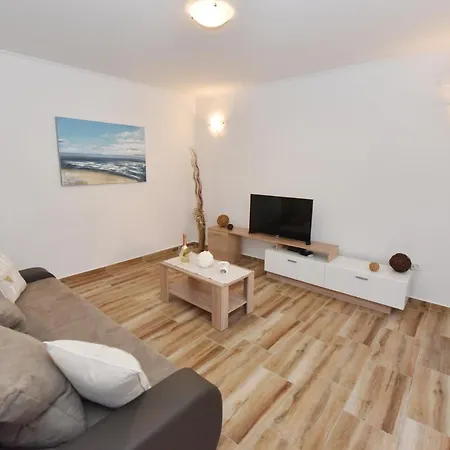 Apartment Lea Sibenik